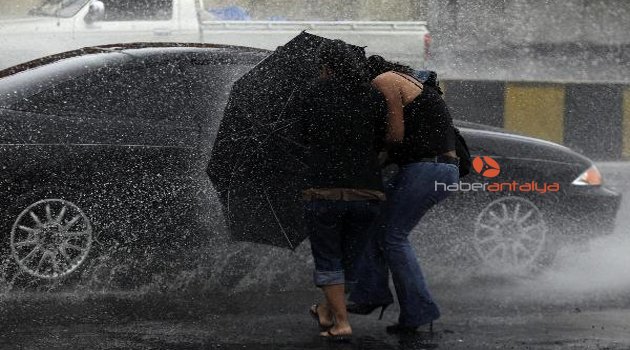 DİKKAT! METEOROLOJİ'DEN ŞİDDETLİ YAĞMUR UYARISI