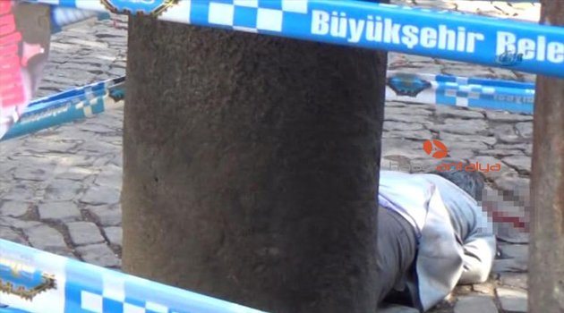 DİYARBAKIR BARO BAŞKANI TAHİR ELÇİ ÖLDÜRÜLDÜ