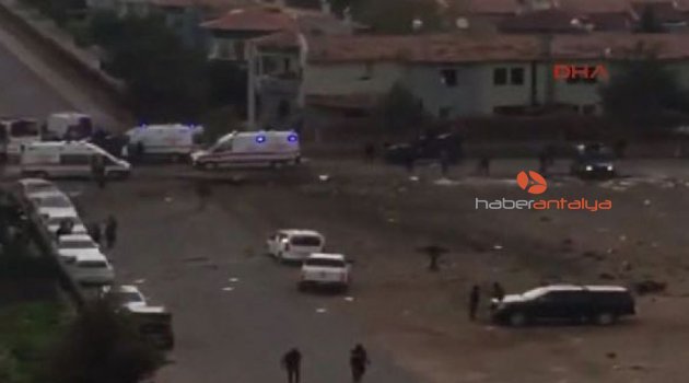 DİYARBAKIR'DA HAİN SALDIRI 4 ŞEHİT 14 YARALI