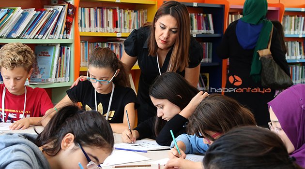 DOĞAN HIZLAN KÜTÜPHANESİ’NDE SANAT ATÖLYESİ AÇILDI