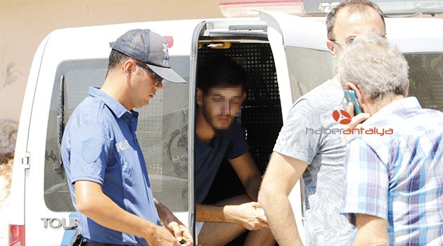 Dolapta kız arkadaşının babasına yakalandı