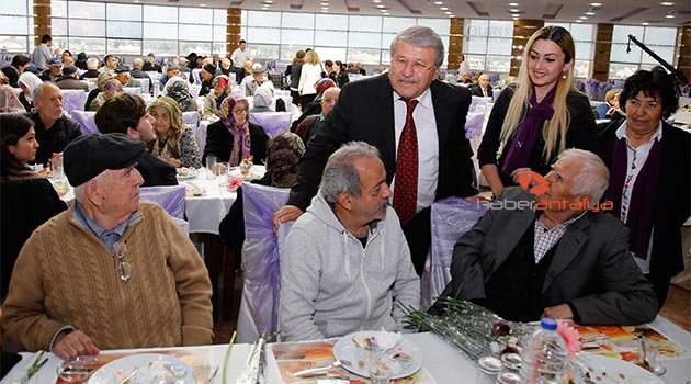 Döşemealtı Belediyesi Yaşlıları unutmadı