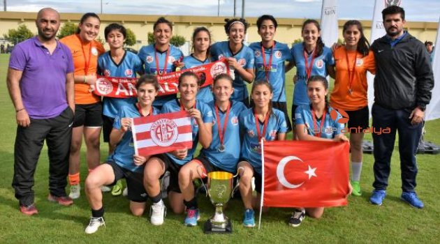 Döşemealtı Kadın Futbol Takımı Türkiye ikincisi!
