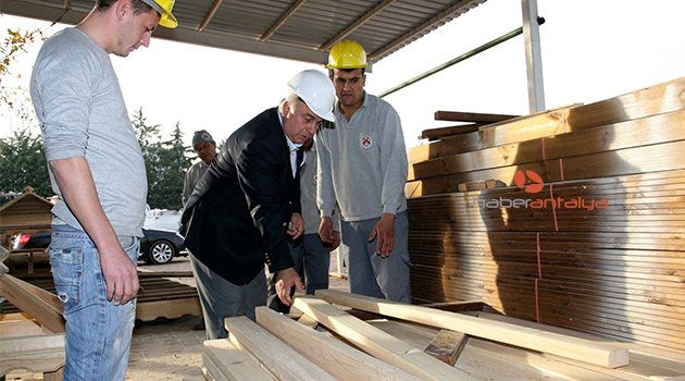 DÖŞEMEALTI KENT MOBİLYALARINI ÜRETİYOR