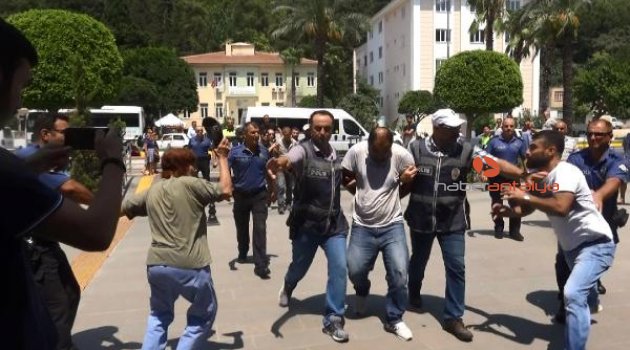 Dövdükleri kadının altın ve parasını gasp eden 3 şüpheli tutuklandı