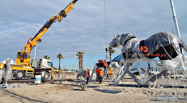 DÜNYANIN EN BÜYÜK CANLI BİTKİ HEYKEL SERGİSİ EXPO’DA