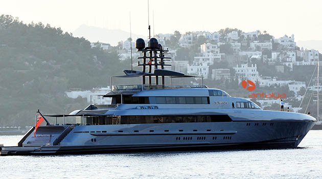 Dünyanın en hızlı yatı, balayı çifti için Bodrum'da