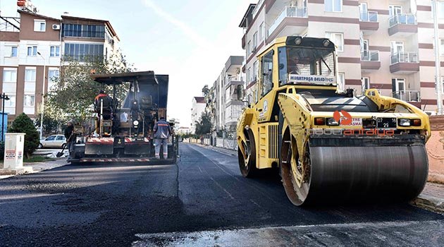 Dutlubahçe’de asfalt çalışması