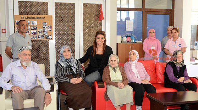 Ebru Türel'den Mavi Ev'e ziyaret