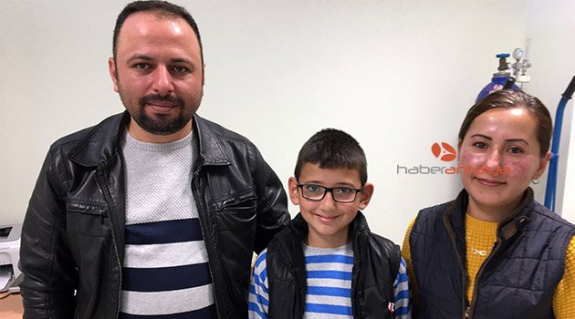Enes, biyonik kulak sayesinde okuma yazma öğrenecek