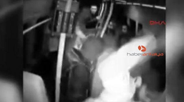 Engelli gence minibüste feci dayak