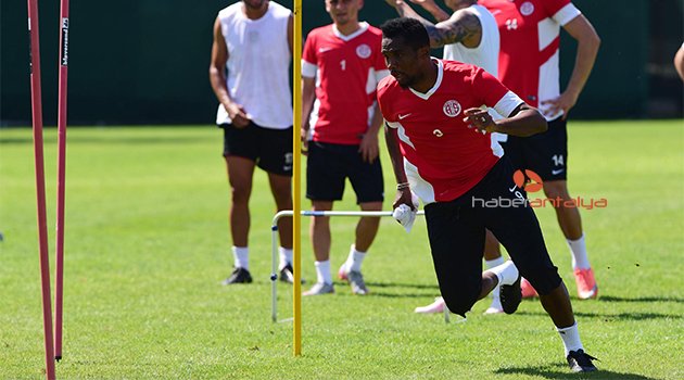 ETO'O "BAŞKENTE GEZMEYE GİTMİYORUZ"