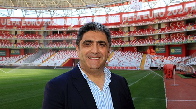 'Eto'o bu sene de Antalyaspor’da kalacak'