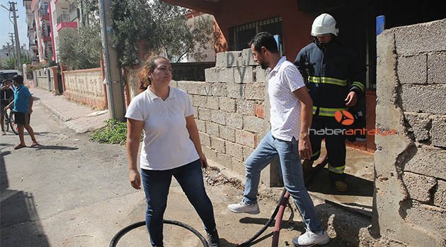 Evden çok yanan çeyizlerine üzüldü