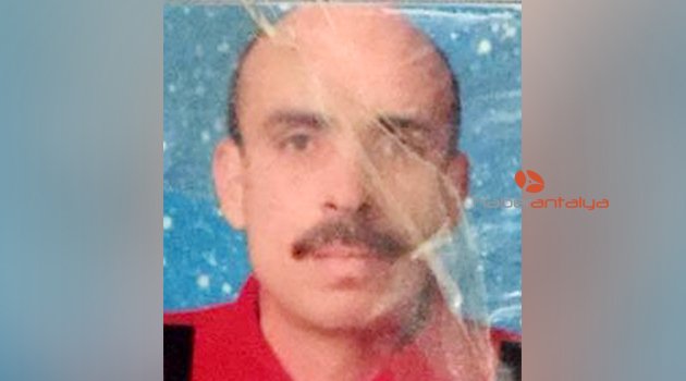 Evinde ölü bulundu