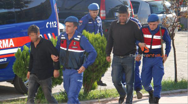 Evine gittikleri kişinin parasını aldılar iddiası