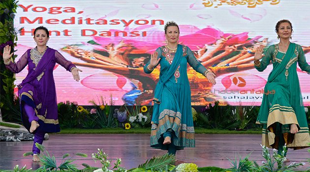 EXPO 2016’DA YOGA MEDİTASYONU