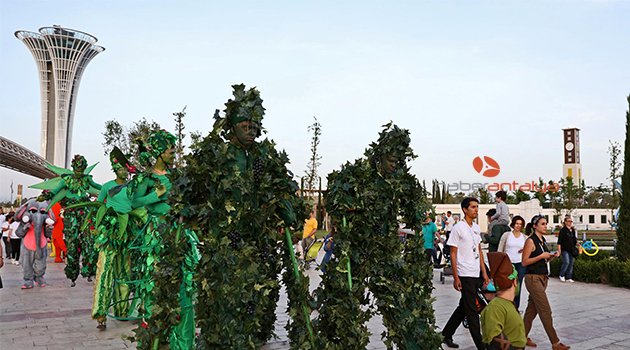 EXPO 2016'DA ÇOCUKLAR İÇİN RENKLİ KORTEJ