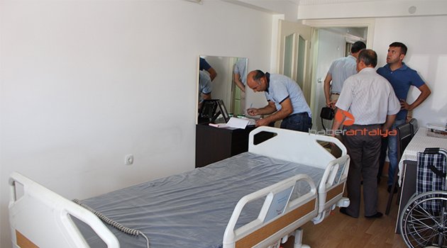 Felçli şehit annesine Büyükşehir'den hasta yatağı