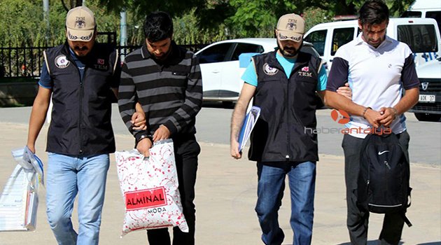 FETÖ'DEN GÖZALTINA ALINAN MALİYECİLER TUTUKLANDI