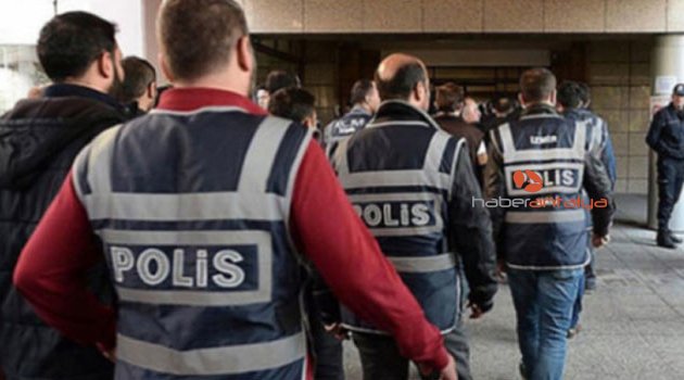 FETÖ'nün 60 subayına 16 ilde operasyon: 17 gözaltı