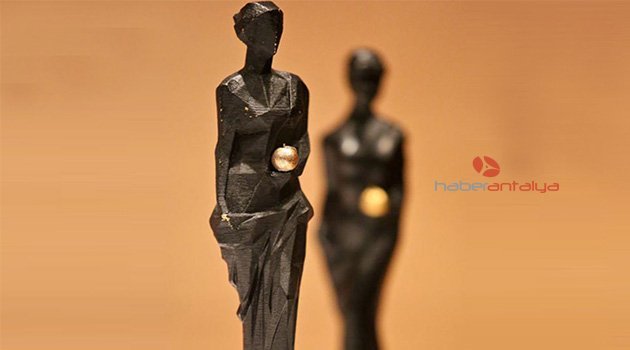 Film Festivali’ne Euro ve lira ödülü