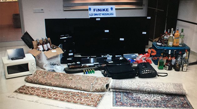 Finike'de hırsızlara operasyon