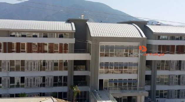 Finike'de okullar yeni döneme hazırlanıyor
