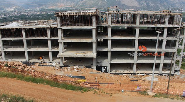FİNİKE'YE GENÇLİK EVİ