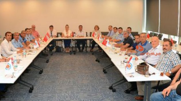 Fırıncılar ekmek fiyatı için toplandı