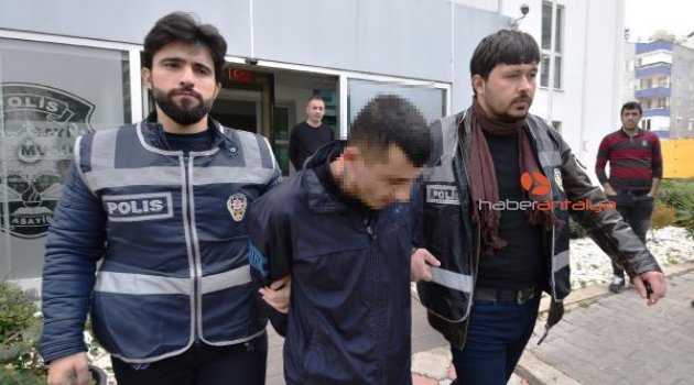 Gayrimenkul zenginini 'polisim' diyerek dolandırdı