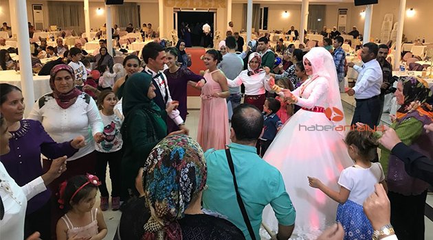 Gazeteci Ertuğrul Gün’ün mutlu günü