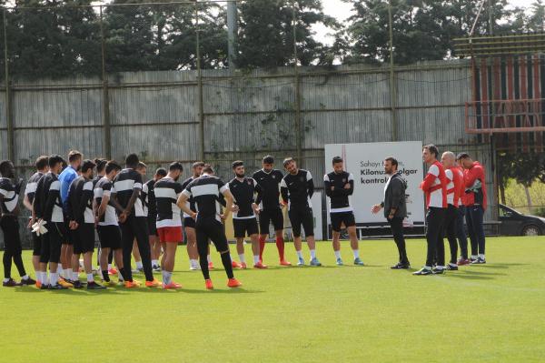 Gaziantepspor: "cezalar Yüzünden İç Saha Avantajımızı Kullanamıyoruz"