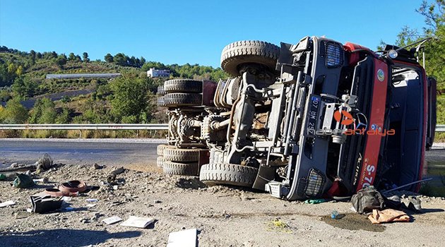 GAZİPAŞA'DA ARAZÖZ DEVRİLDİ: 1 YARALI