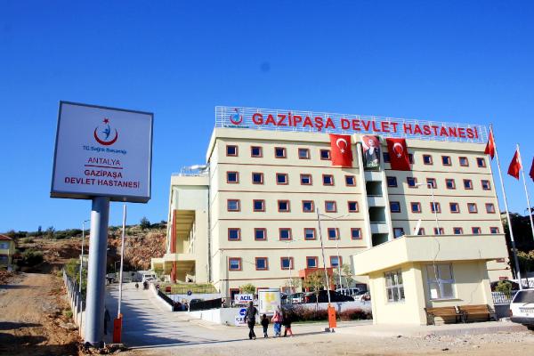  GAZİPAŞA'DA DİYETİSYEN VE RADYOLOJİ UZMANI GÖREVE BAŞLADI