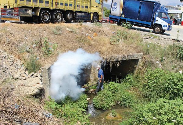 GAZİPAŞA'DA UÇKUNLA MÜCADELE HIZ KESMİYOR