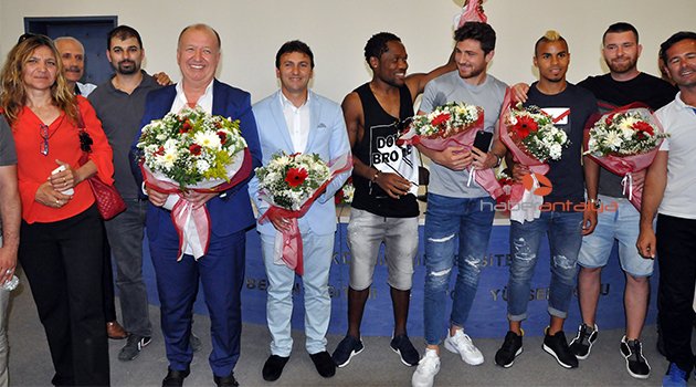 GENCER:ANTALYA'NIN TANITIMINDA TEK EKSİK FUTBOL BAŞARISI
