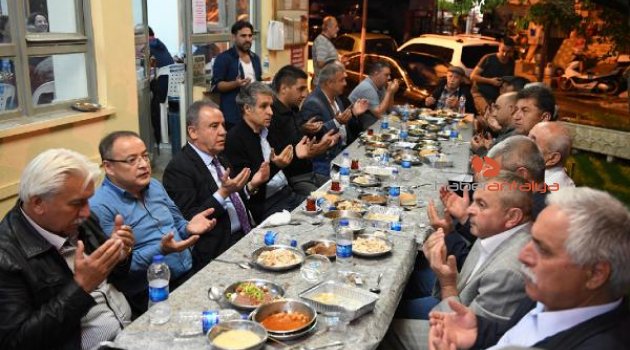 Geyikbayırı'nda iftar yemeği