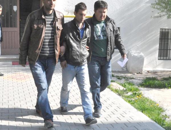 Girdiği Evde Kadın İç Çamaşırı İle Külotlu Çorap Çalan Hırsız Tutuklandı