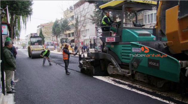 Girne Caddesi'ne asfalt