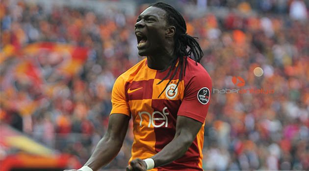 Gomis rekor peşinde