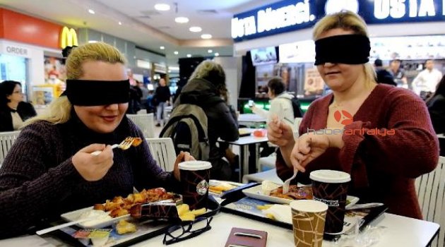 Görme engellilerin yaşadıklarını anladılar