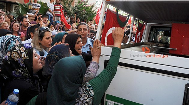GÖZYAŞLARIYLA UĞURLADIK