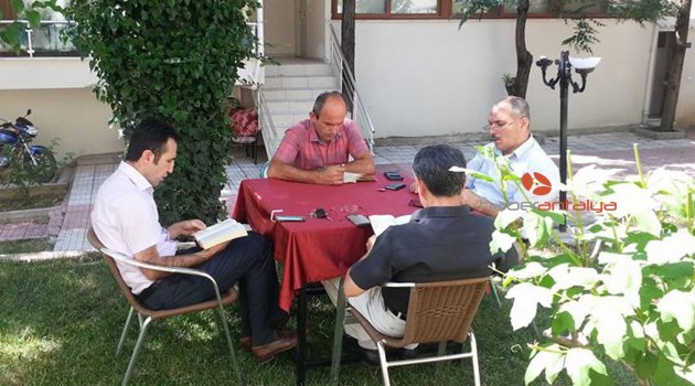 GÜNDOĞMUŞ'TA KİTAP OKUMA GÜNÜ