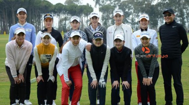 Güney Koreli golfçüler Serik'te kampa girdi