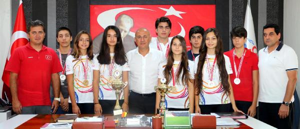 GURURLANDIRAN ZİYARET
