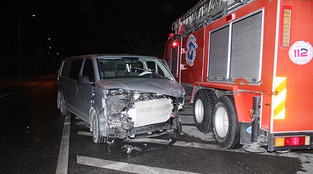 HASTA TAŞIYAN AMBULANS KAZA YAPTI: 7 YARALI