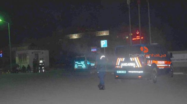 Hastanede silahlı kavga: 1'i polis, 7 yaralı