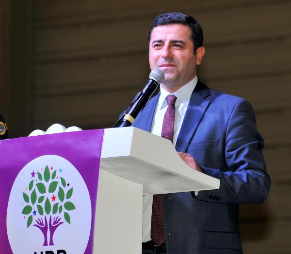 Hdp'den İddialı Miting Çıkışı