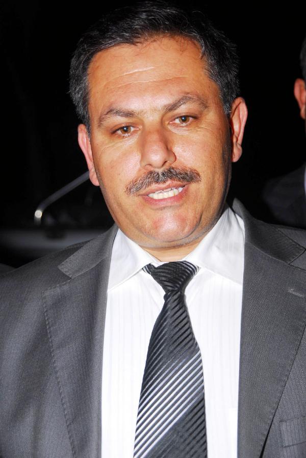 HDP'YE GÖNÜLLÜ OY VEREN ALÇAKTIR YAZDIRAN BAŞKAN HAKKINDA SUÇ DUYURUSU